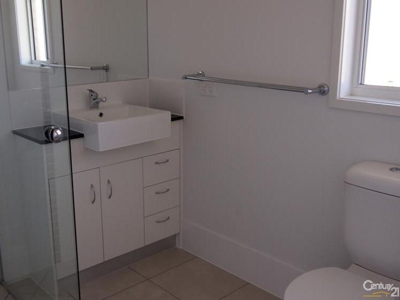 7 Lenthall Street Riverstone Rise, Boyne Island QLD 4680