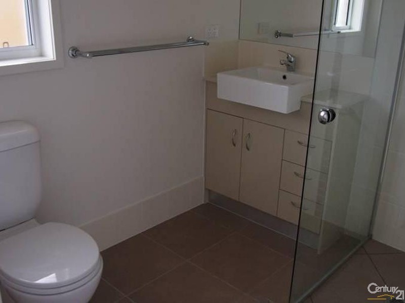 5 Numalia Lane Riverstone Rise, Boyne Island QLD 4680