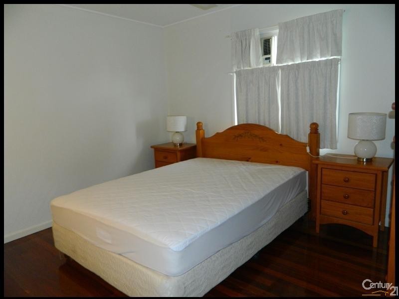 27 Rossella Street, West Gladstone QLD 4680