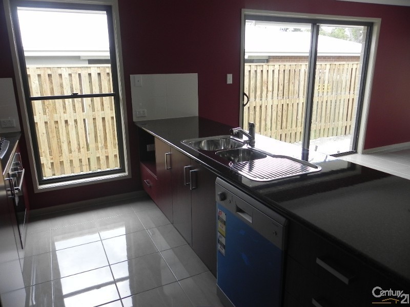 18 Christina Road, Gladstone QLD 4680