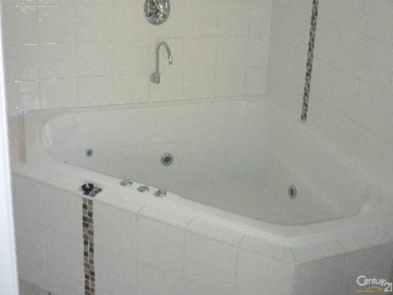 268 Auckland Street, South Gladstone QLD 4680