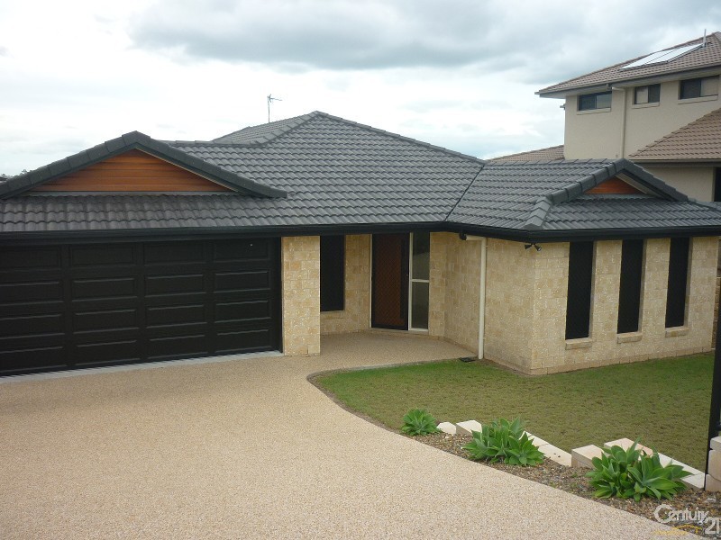 13 Leslie Street, Clinton QLD 4680