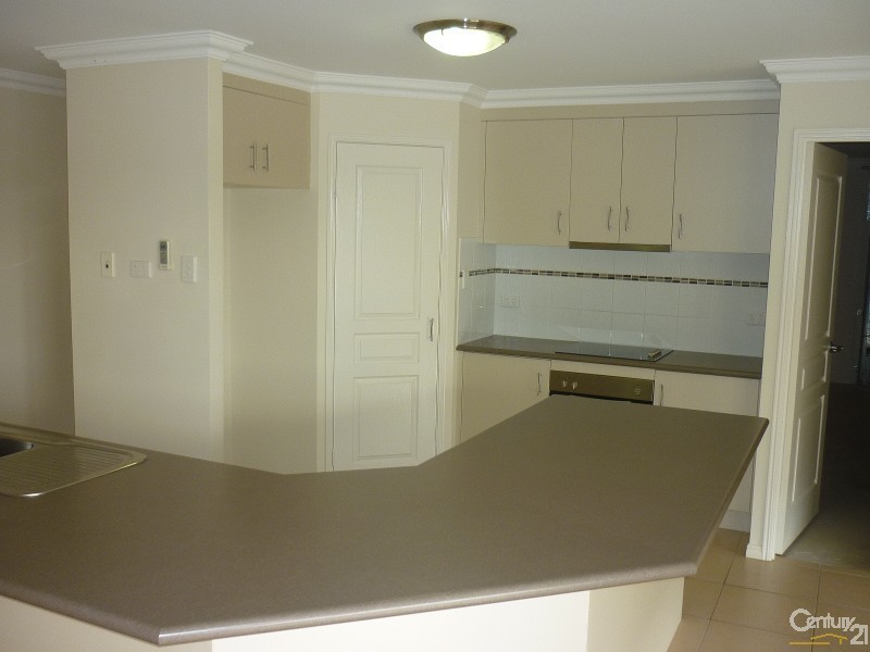 13 Leslie Street, Clinton QLD 4680
