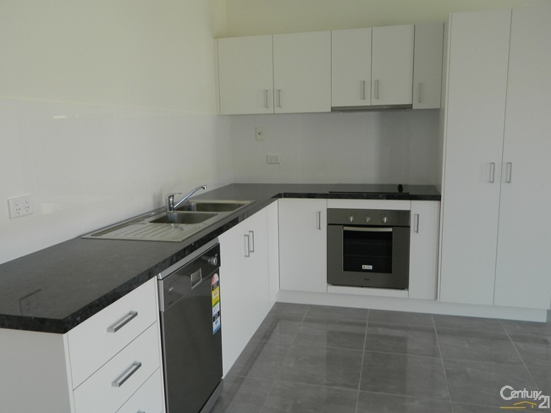 1/55 Toolooa Street, South Gladstone QLD 4680