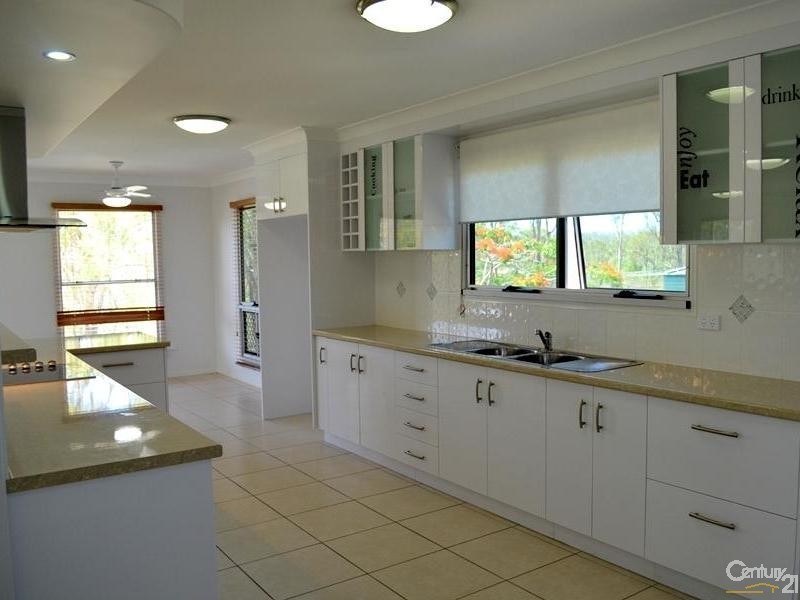 6 Wyndham Road, Beecher QLD 4680