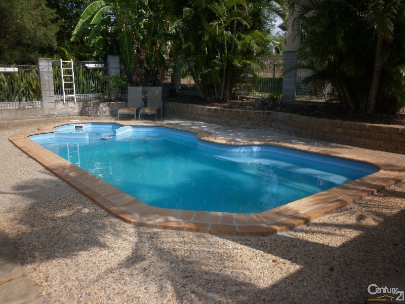 2/15 Carinya Drive, Clinton QLD 4680