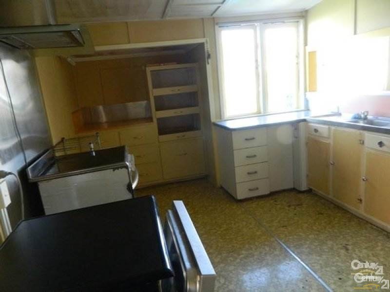 69 Tank Street, West Gladstone QLD 4680