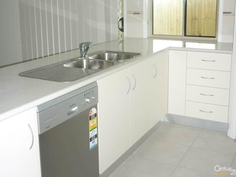 18 Sturt Court, Eden Chase Estate, Glen Eden QLD 4680