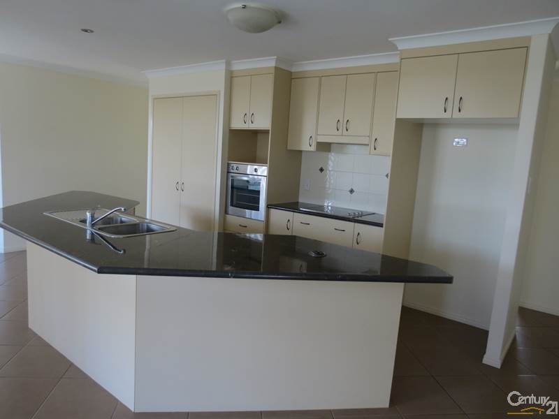 94 Emmadale Drive, New Auckland QLD 4680