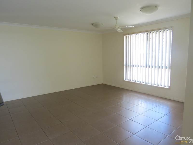 94 Emmadale Drive, New Auckland QLD 4680