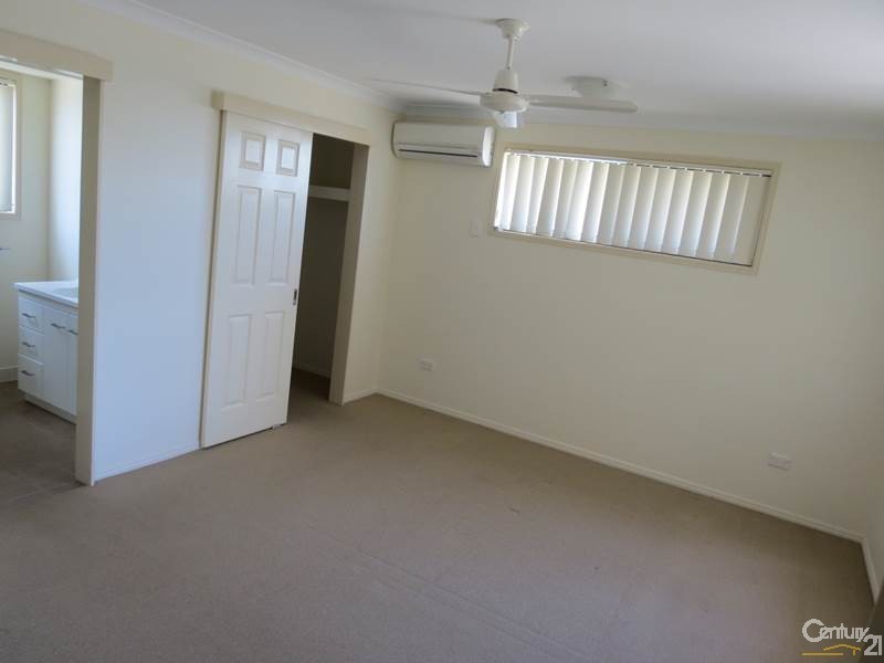 94 Emmadale Drive, New Auckland QLD 4680