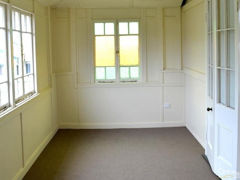 9 Pier Street, South Gladstone QLD 4680