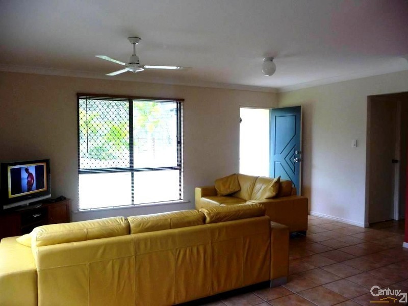 93 Witney Street, Telina QLD 4680