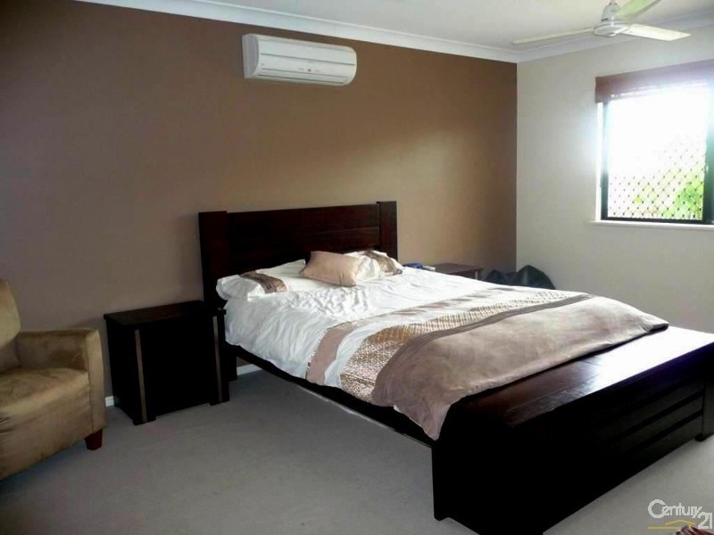 93 Witney Street, Telina QLD 4680