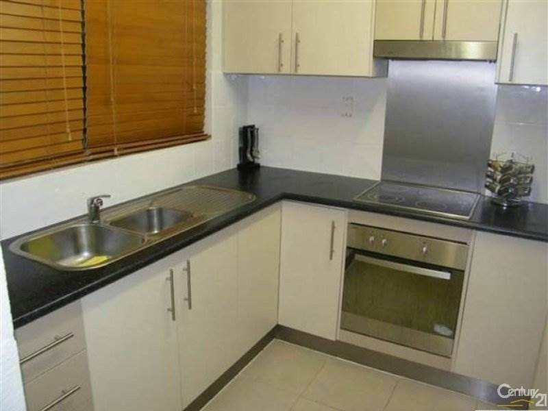 5/8 Roseberry Street, Gladstone QLD 4680