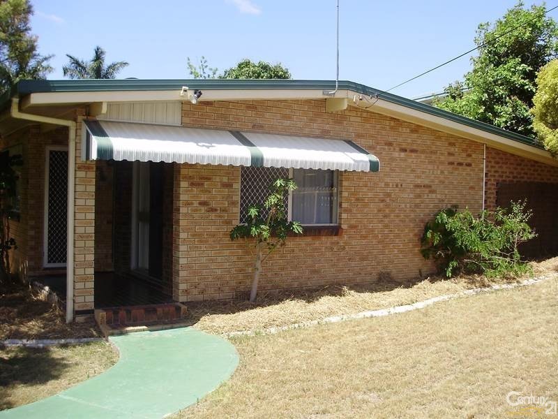 33 Wistari Street, Clinton QLD 4680