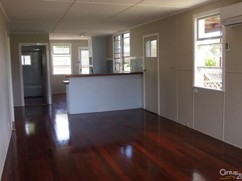 1 Bismark Street, Mount Larcom QLD 4695