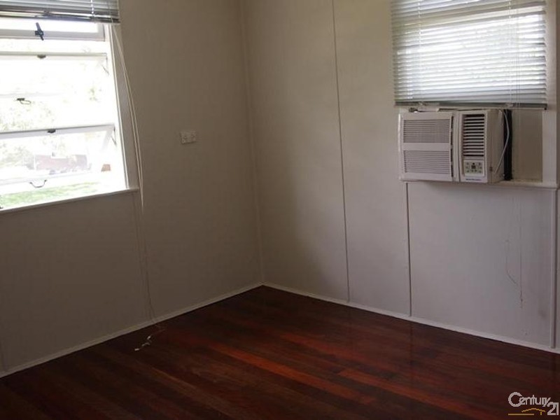 1 Bismark Street, Mount Larcom QLD 4695