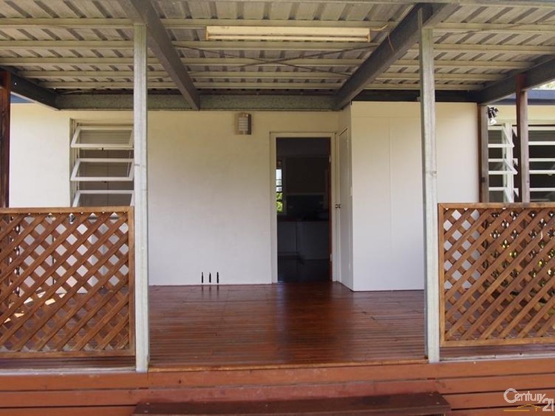 1 Bismark Street, Mount Larcom QLD 4695