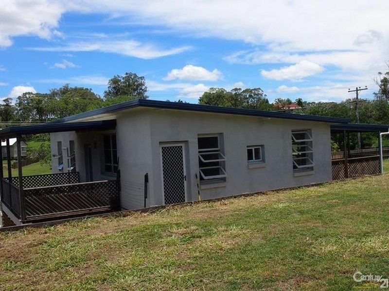 1 Bismark Street, Mount Larcom QLD 4695