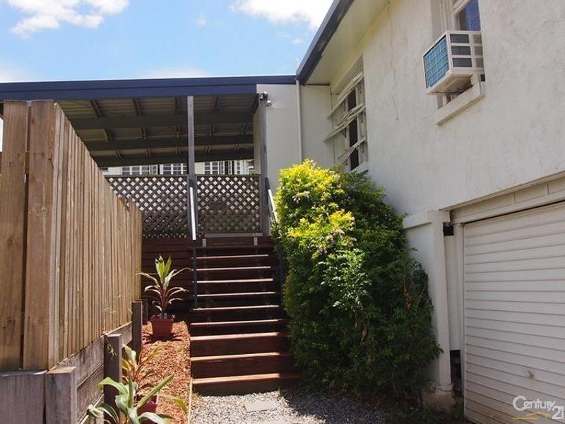 1 Bismark Street, Mount Larcom QLD 4695