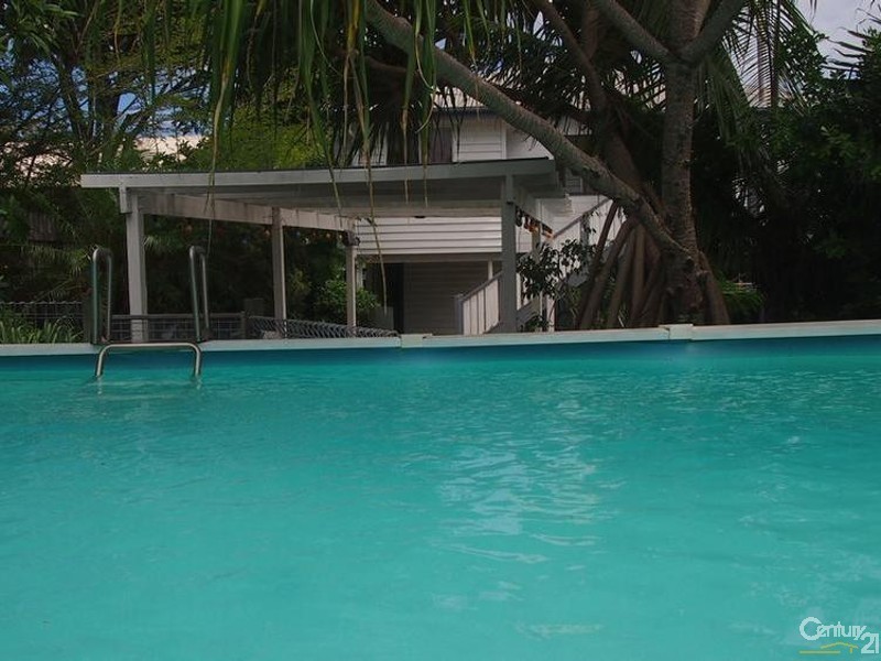 17 Bonar Street, South Gladstone QLD 4680