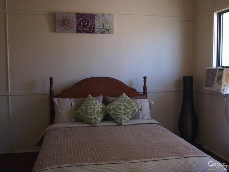 17 Bonar Street, South Gladstone QLD 4680