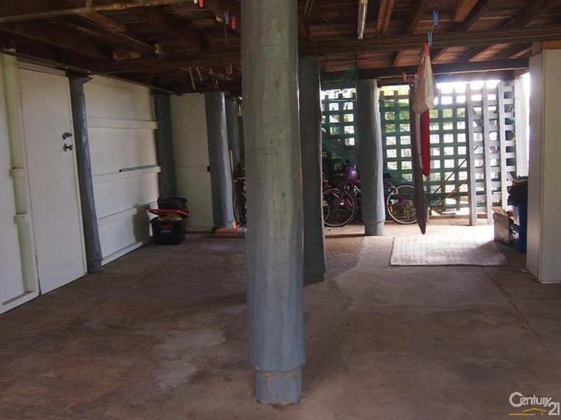 17 Bonar Street, South Gladstone QLD 4680