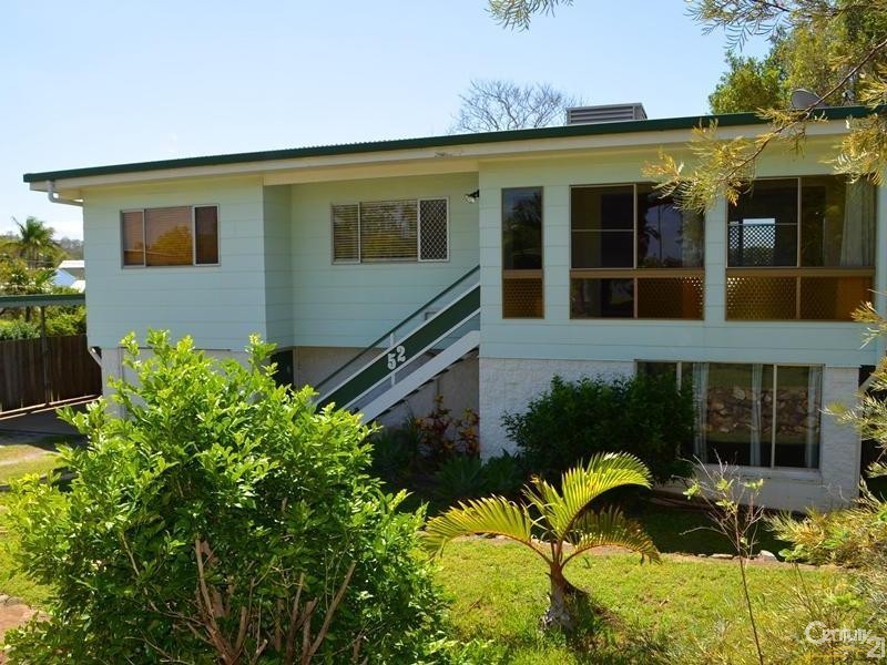 52 Hansen Crescent, Clinton QLD 4680