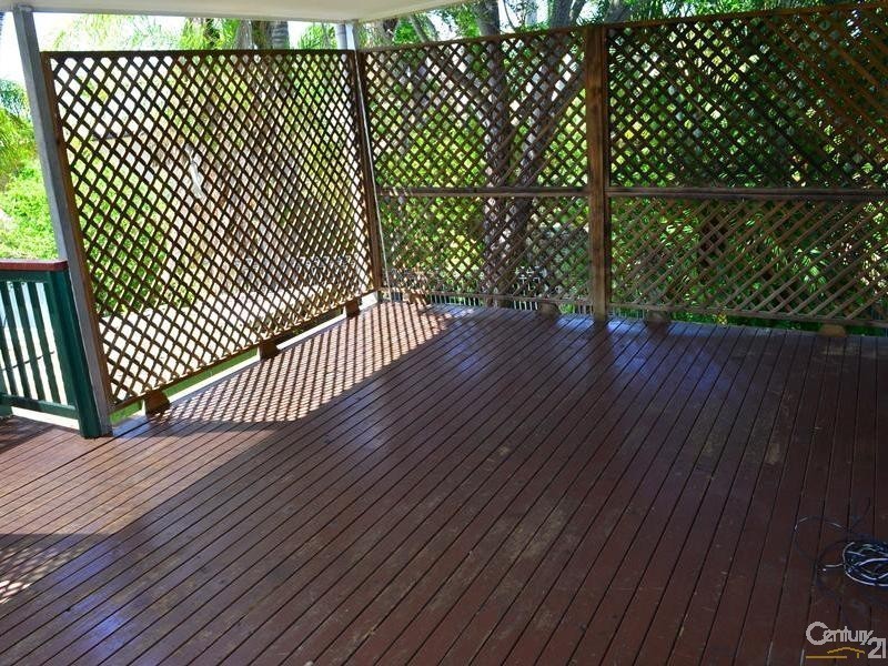 52 Hansen Crescent, Clinton QLD 4680