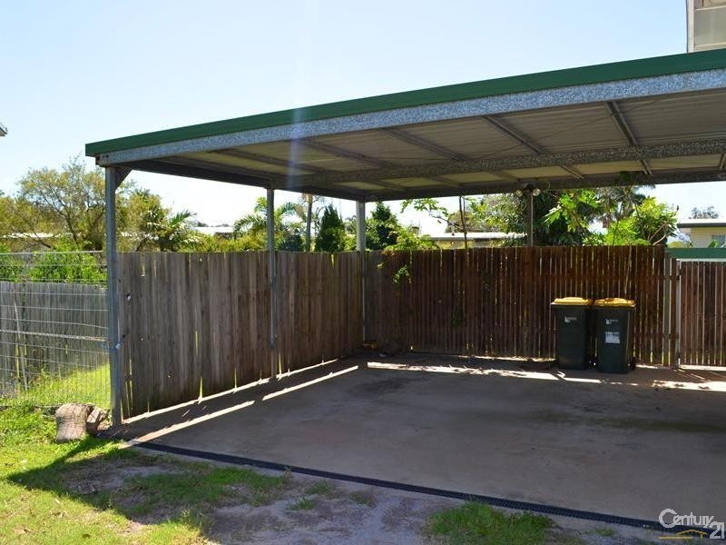 52 Hansen Crescent, Clinton QLD 4680