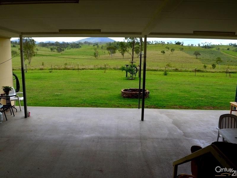 2374 Fingerboard Road, Mount Tom QLD 4677