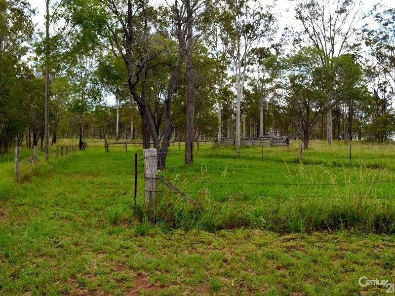 2374 Fingerboard Road, Mount Tom QLD 4677