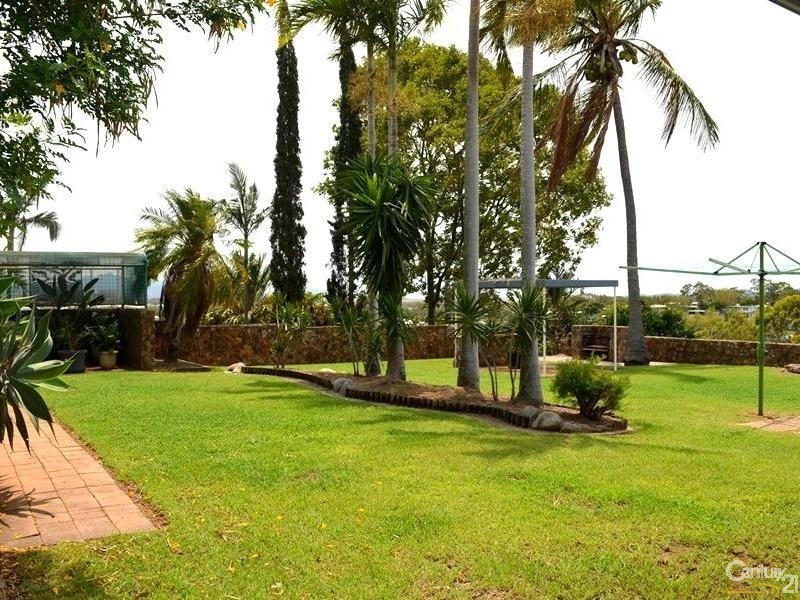 24 Walters Avenue, West Gladstone QLD 4680
