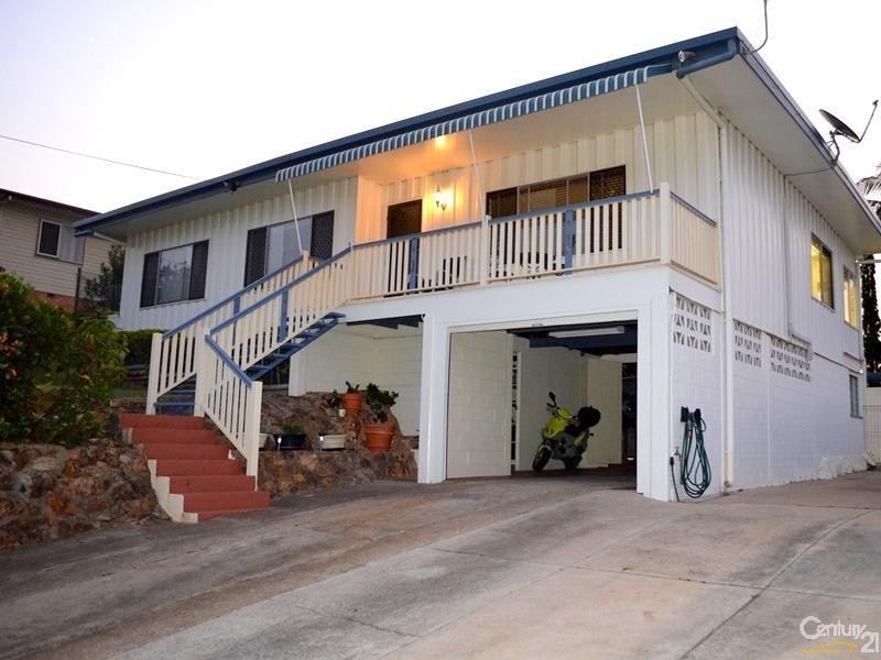 24 Walters Avenue, West Gladstone QLD 4680