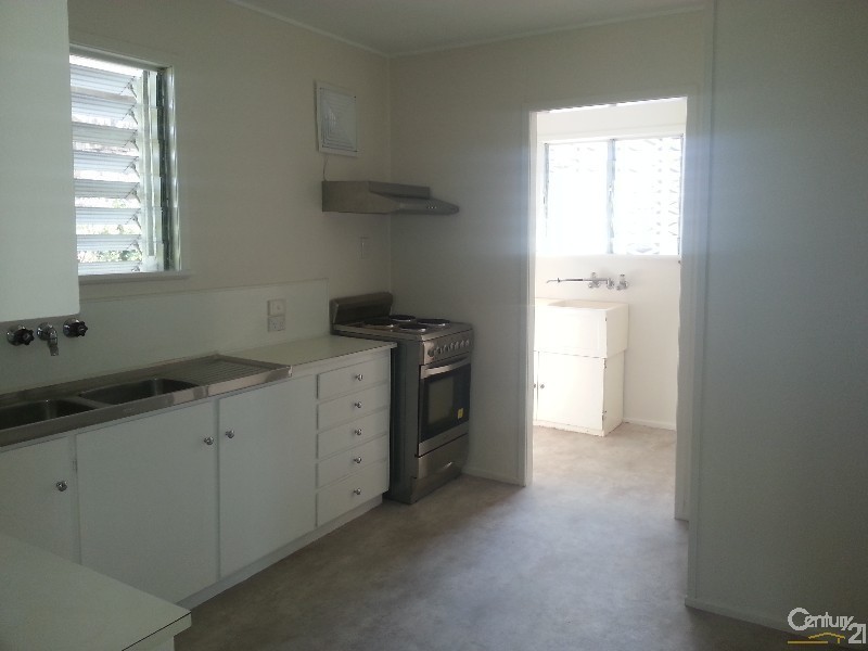 19 Boyne Crescent, West Gladstone QLD 4680