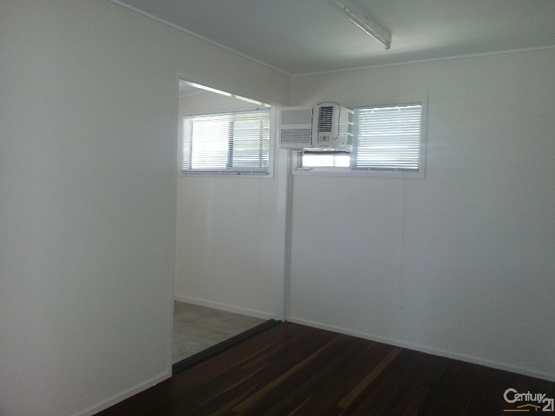 19 Boyne Crescent, West Gladstone QLD 4680