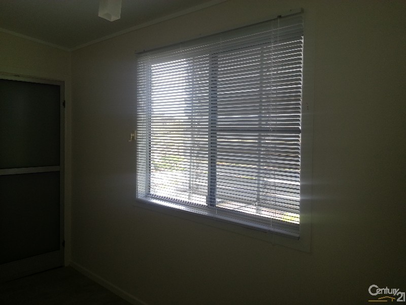 19 Boyne Crescent, West Gladstone QLD 4680