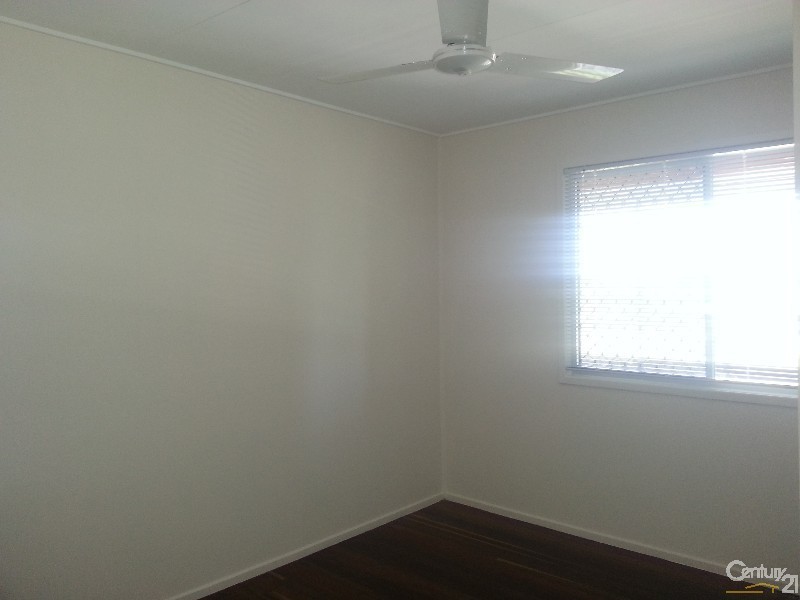 19 Boyne Crescent, West Gladstone QLD 4680