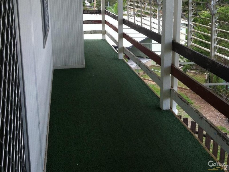 19 Boyne Crescent, West Gladstone QLD 4680