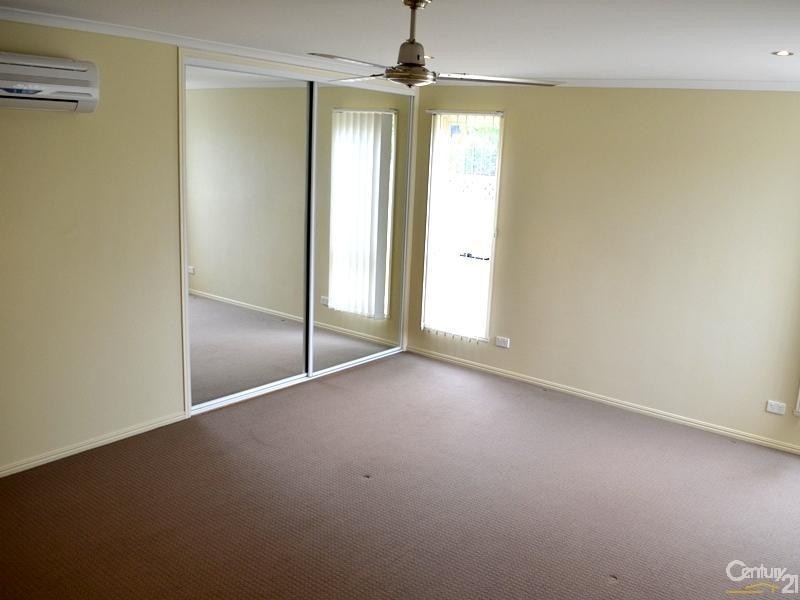 9 Pier Street, South Gladstone QLD 4680