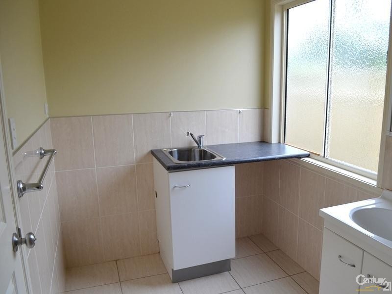 9 Pier Street, South Gladstone QLD 4680