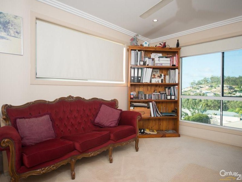 42 Wyara Close, Clinton QLD 4680