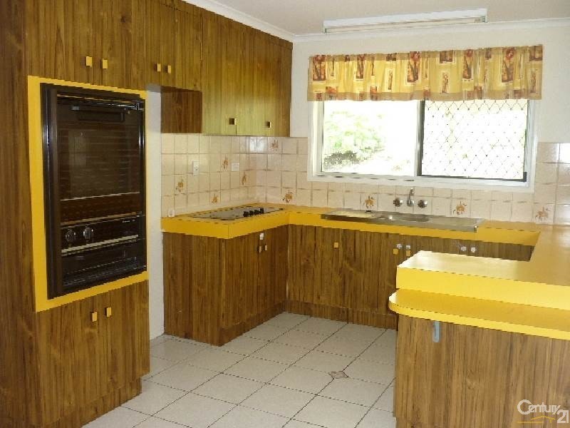 2 Junee Street, Clinton QLD 4680