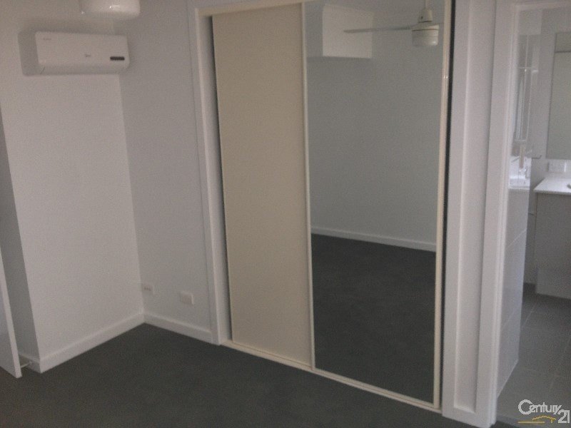 9/42 Kent Street, West Gladstone QLD 4680