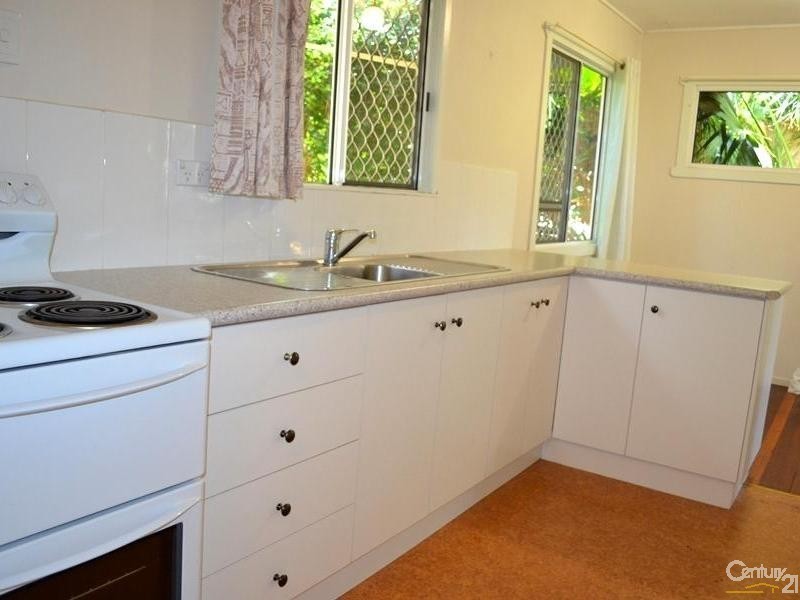 48 Adelaide Street, South Gladstone QLD 4680