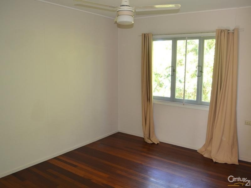 48 Adelaide Street, South Gladstone QLD 4680