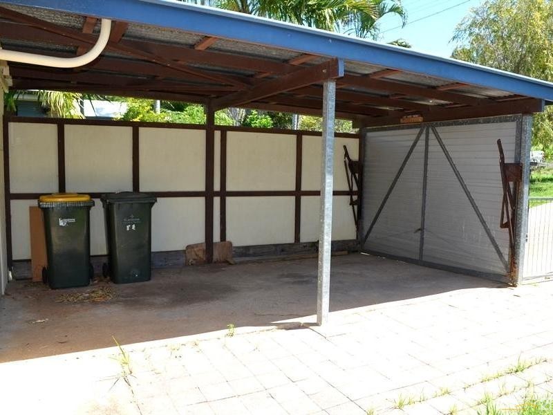 48 Adelaide Street, South Gladstone QLD 4680