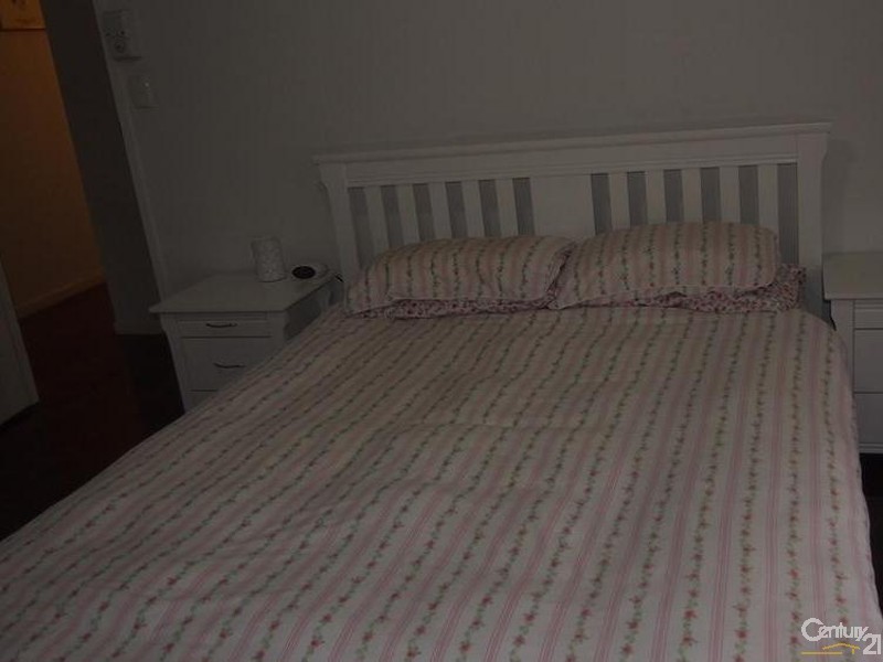 27 Rossella Street, West Gladstone QLD 4680