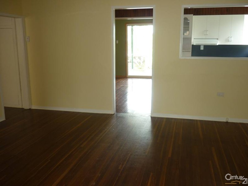 70 Flinders Street, West Gladstone QLD 4680